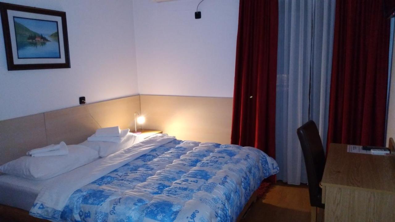 Hotel Viv Trebinje Zewnętrze zdjęcie