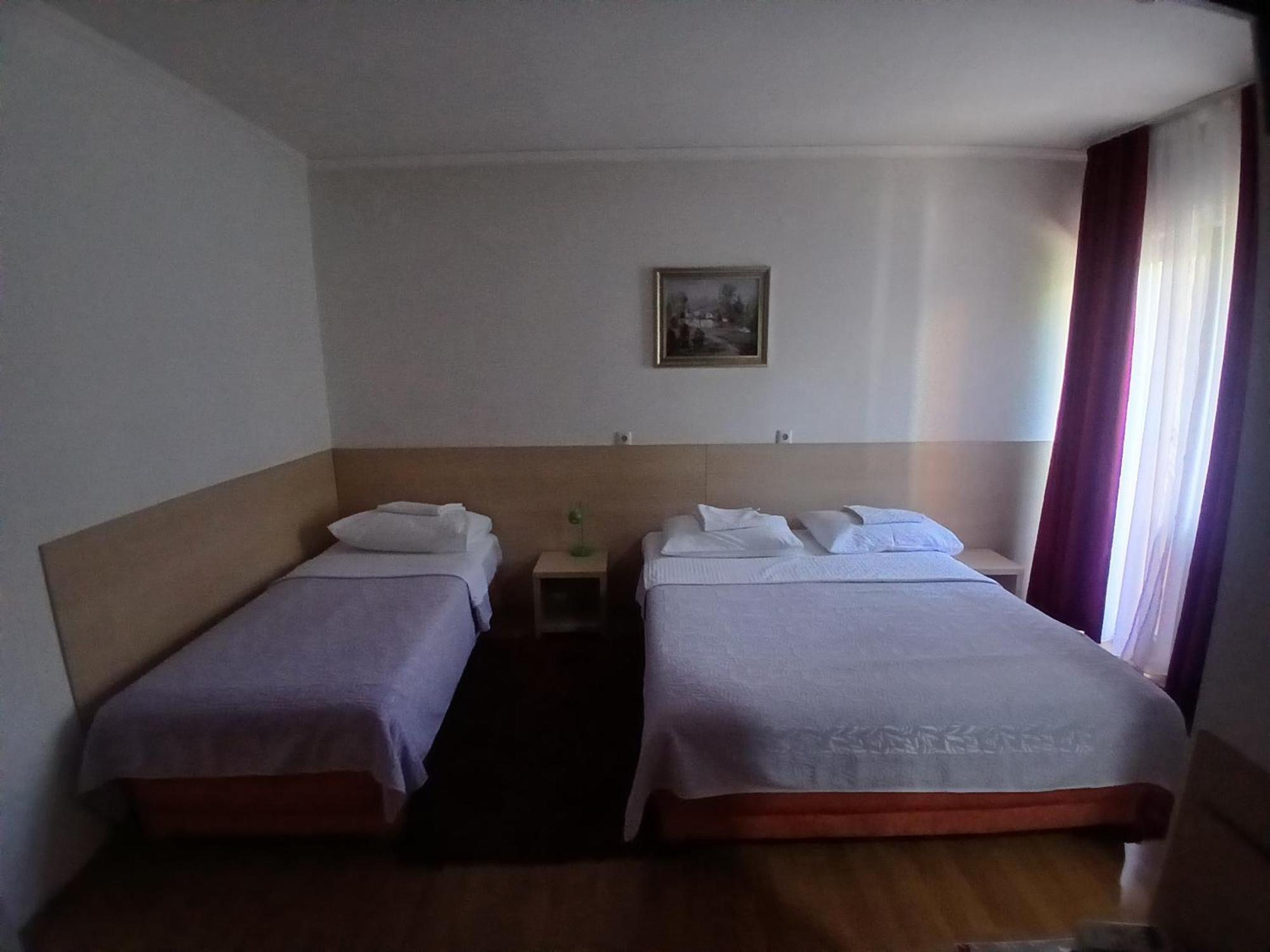 Hotel Viv Trebinje Zewnętrze zdjęcie