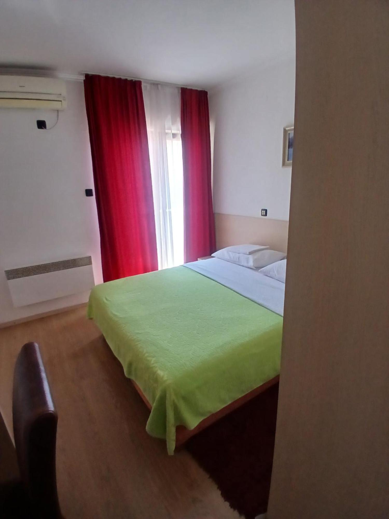 Hotel Viv Trebinje Zewnętrze zdjęcie