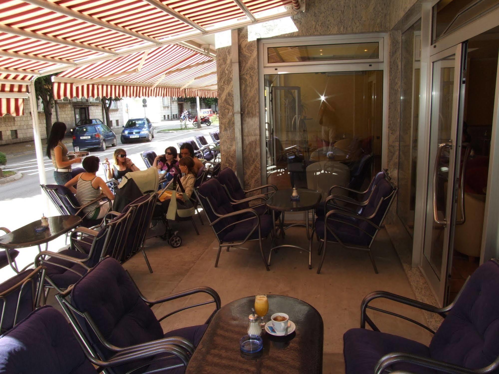 Hotel Viv Trebinje Zewnętrze zdjęcie